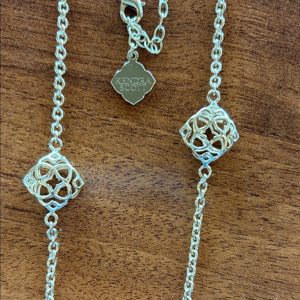 Kendra Scott Gold Necklace with Intricate Detailing - Picture 2 of 3